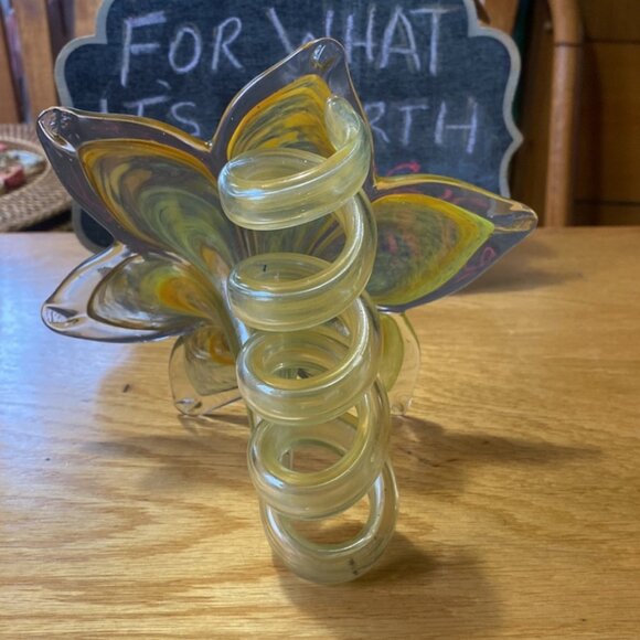 88- (VC) Vintage. Collectible. Handblown Glass. Flower. - Picture 3 of 8